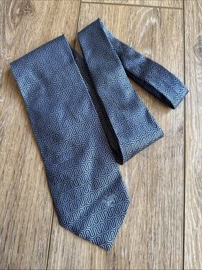 Versace Navy and Light Blue  Wave-Pattern Silk Tie